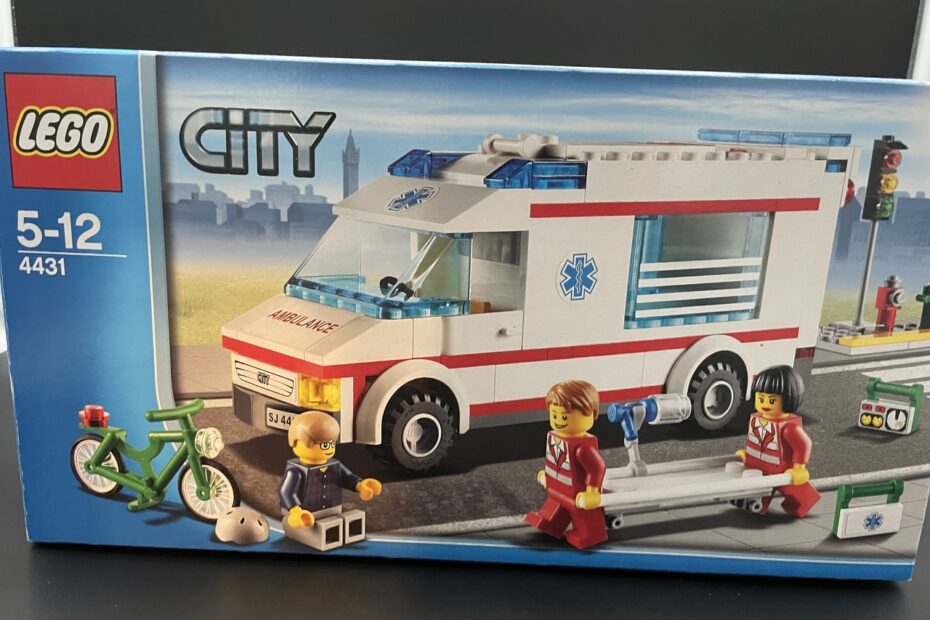 LEGO 4431 Krankenwagen Box mit Sanitätern und Patient