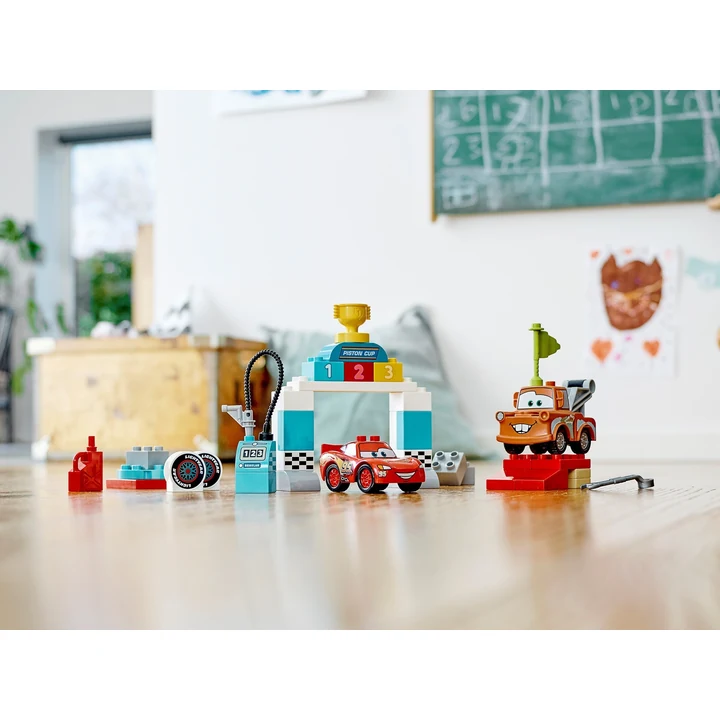 LEGO Duplo 10924 Lightning McQueens großes Rennen Bild 7