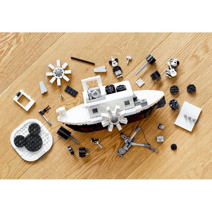 LEGO Ideas 21317 Steamboat Willie Bild 8