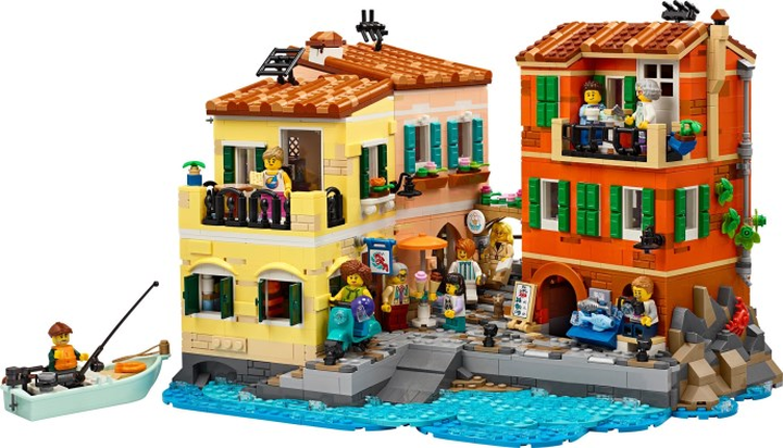 LEGO® 21359