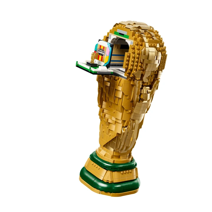 LEGO Editions 4000351 Offizieller Pokal der FIFA Fußball-Weltmeisterschaft – Weltmeister Version Bild 2