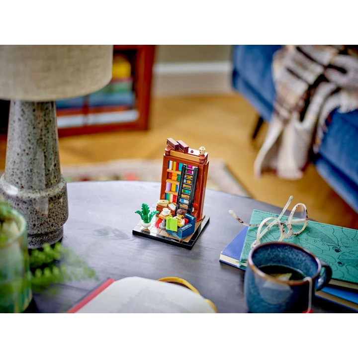 LEGO Ideas 40698 Bücher sind meine Leidenschaft Bild 6