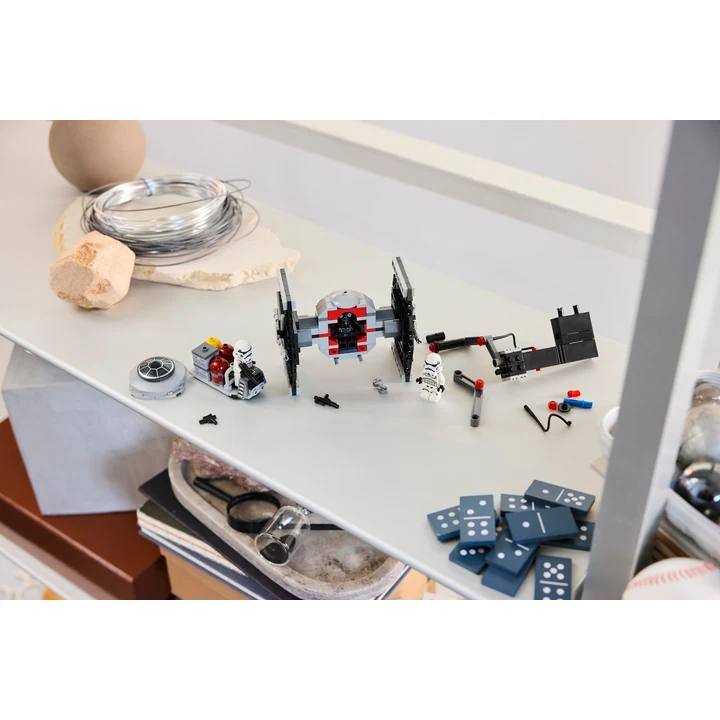 LEGO Star Wars  40771 TIE Fighter™ mit Imperialem Hangargestell Bild 4