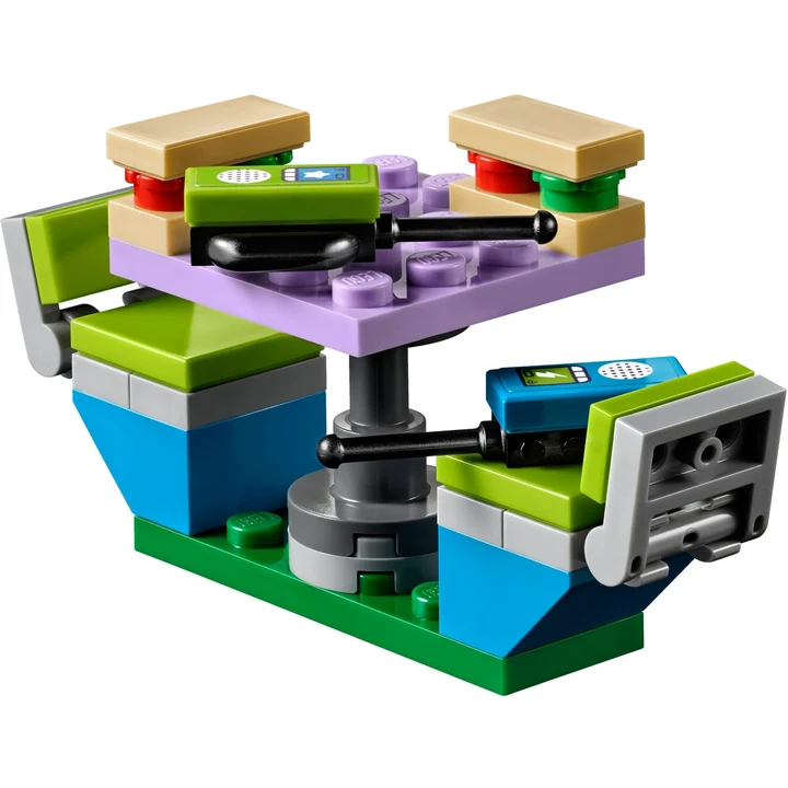 LEGO Friends 41339 Mias Wohnmobil Bild 8