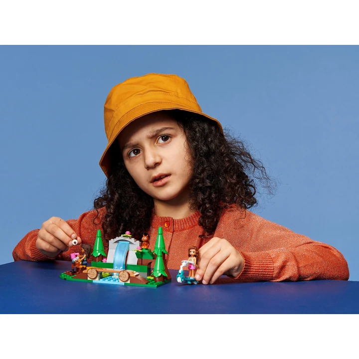 LEGO Friends 41677 Wasserfall im Wald Bild 5