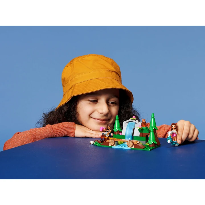 LEGO Friends 41677 Wasserfall im Wald Bild 6