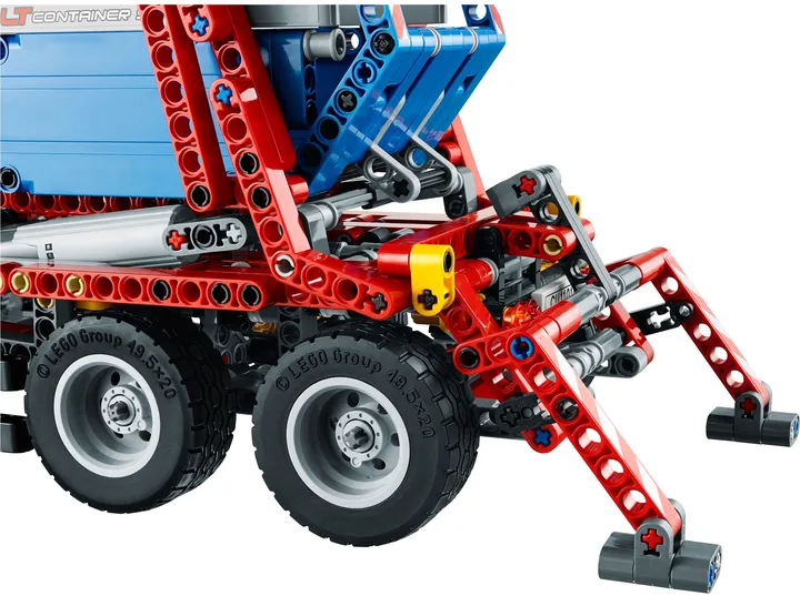 LEGO Technic 42024 Container-Truck Bild 5