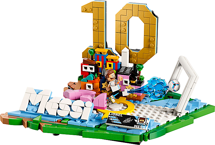 LEGO® 43011