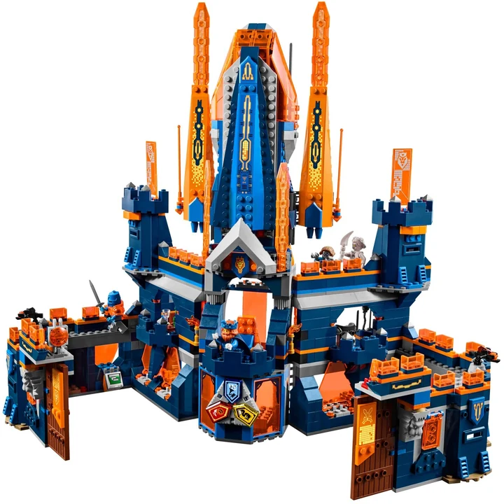 LEGO Nexo Knights 70357 Schloss Knighton Bild 4