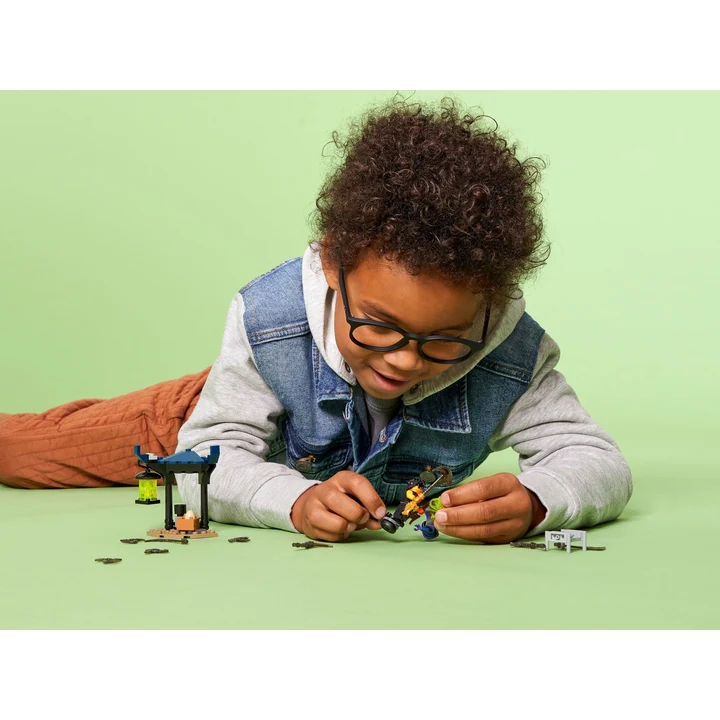 LEGO Ninjago 71733 Battle Set: Cole vs. Geisterkämpfer Bild 9