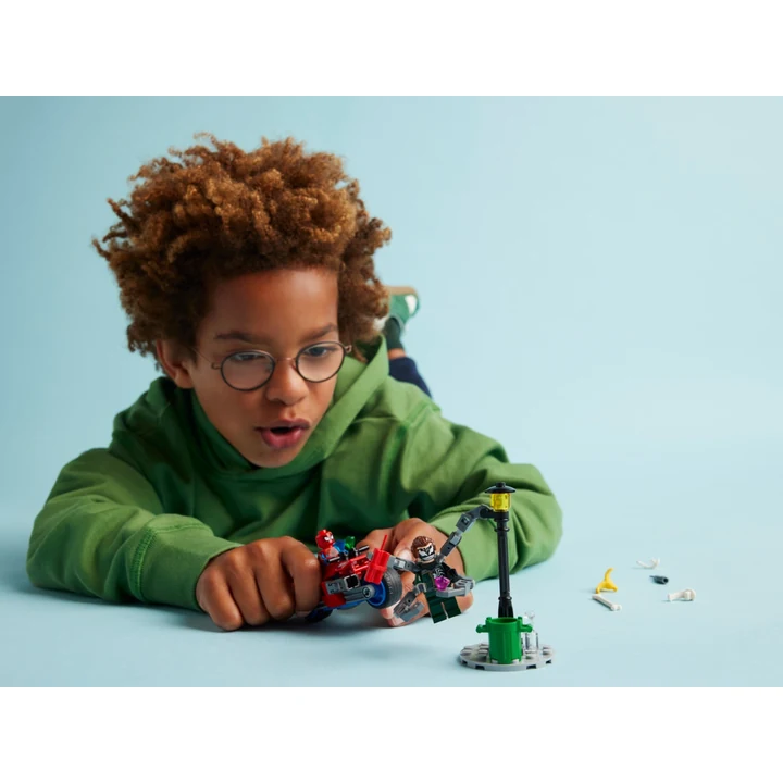 LEGO Super Heroes  76275 Motorrad-Verfolgungsjagd: Spider-Man vs. Doc Ock Bild 7