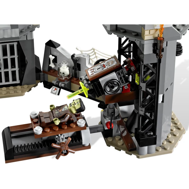 LEGO Monster Fighters 9466 Labor des verrückten Wissenschaftlers Bild 4