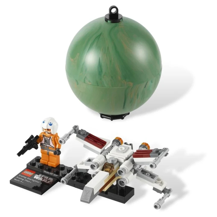 lego star wars  9677 X-wing Starfighter™ & Yavin 4™